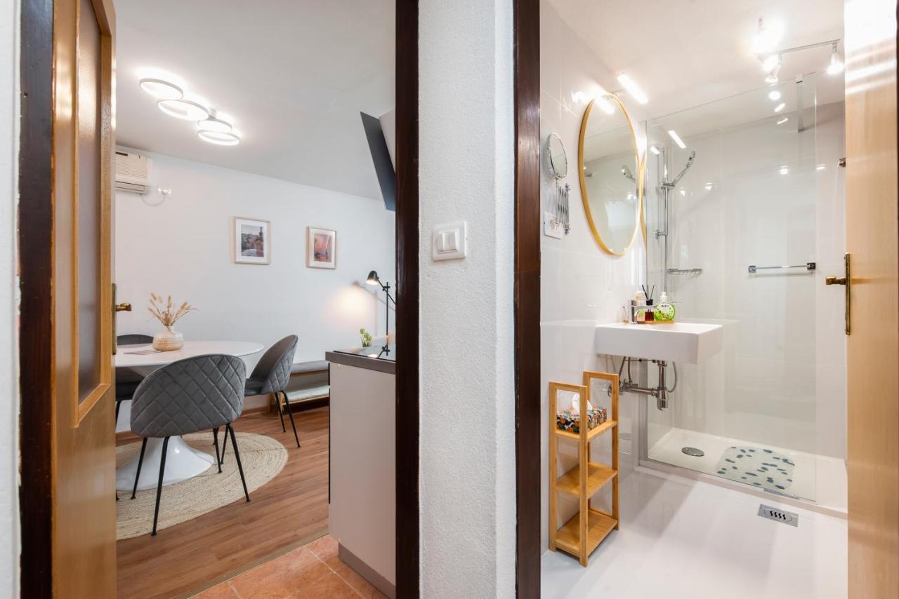 House Elisabeth - A Charming Old Town Property Ровінь Екстер'єр фото