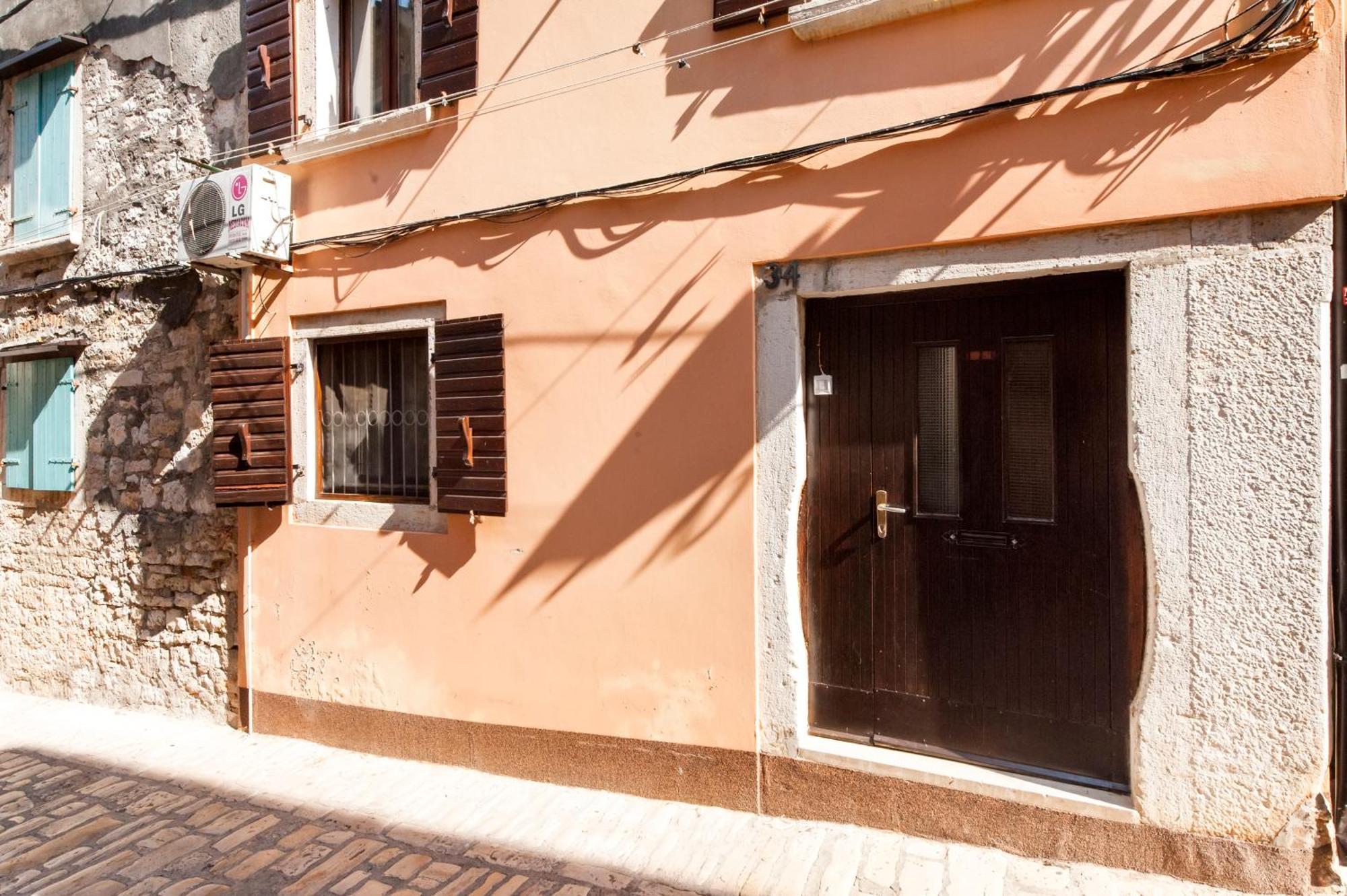 House Elisabeth - A Charming Old Town Property Ровінь Екстер'єр фото